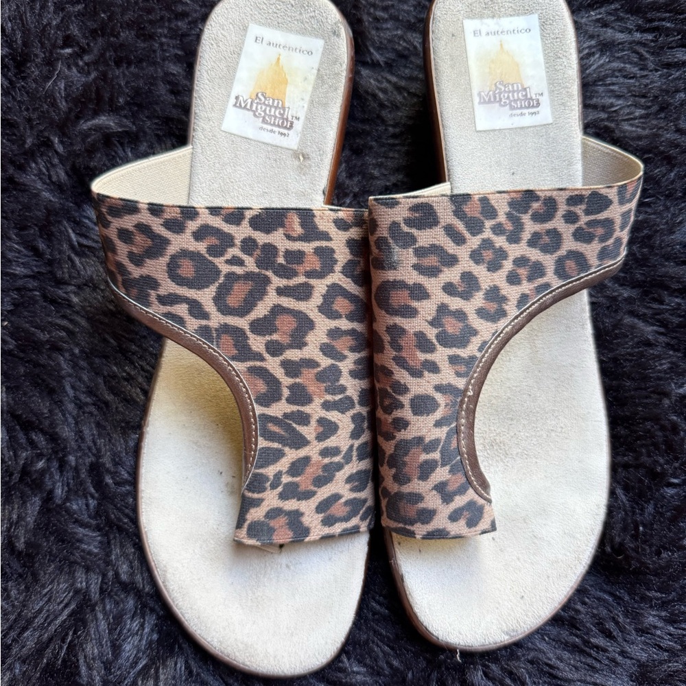 San Miguel Women's Leopard Slide Sandals